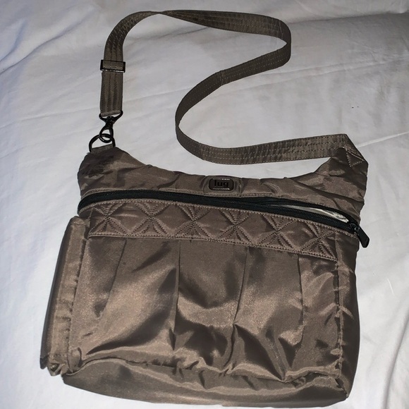 BNWOT Lug Swing Cross Body Bag Quilted ADORABLE - Picture 1 of 8